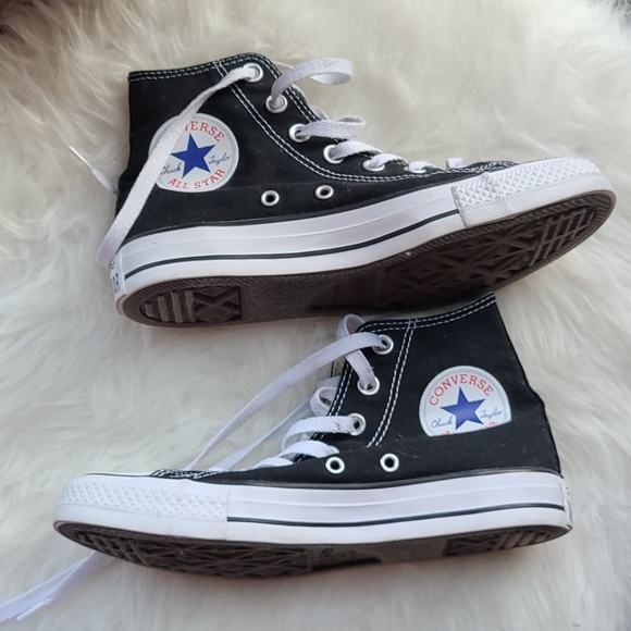 black converse 4.5